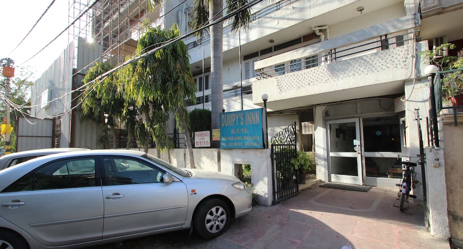 Hotel Dumpy Inn, New Delhi 3